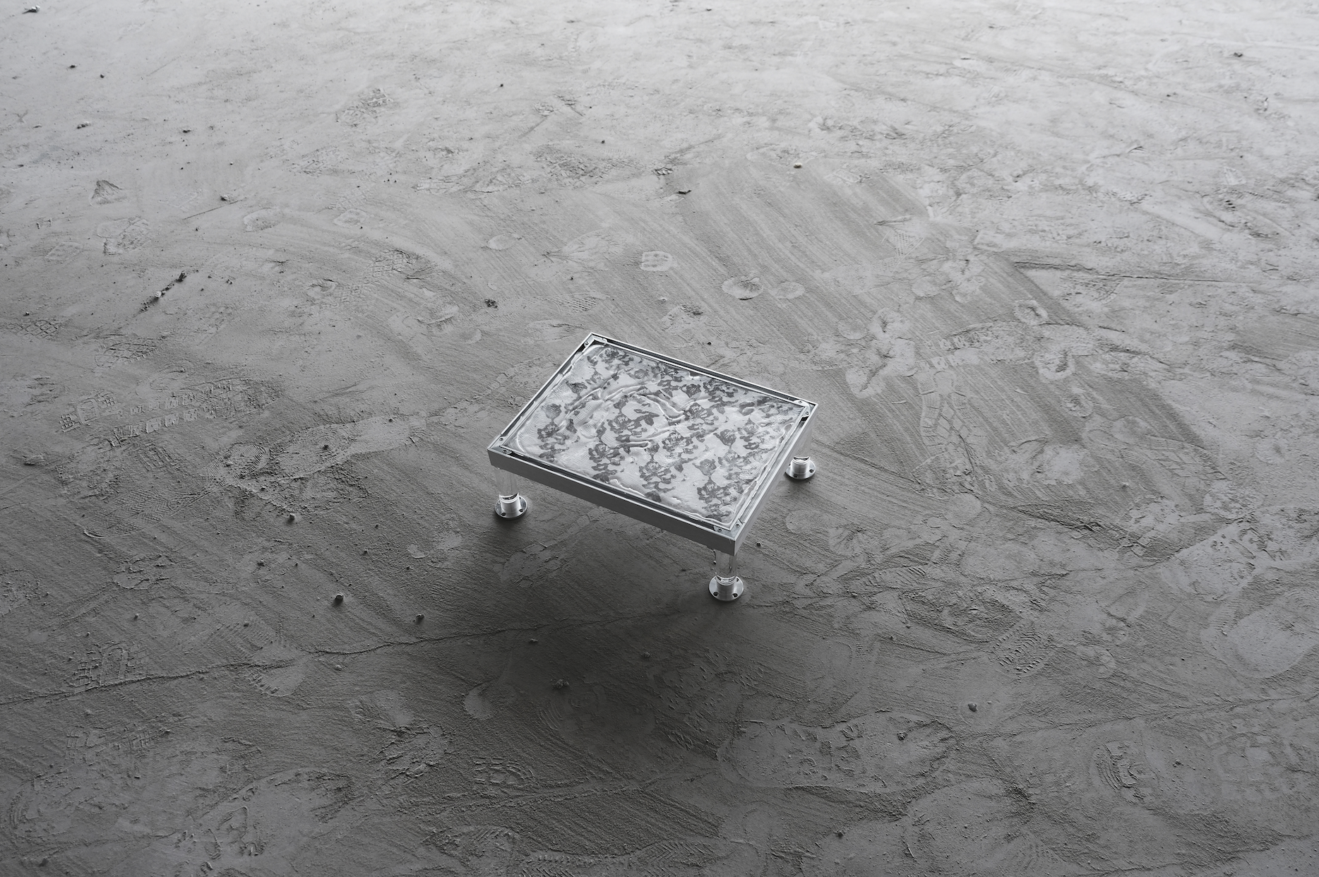 Table artwork thumbnail